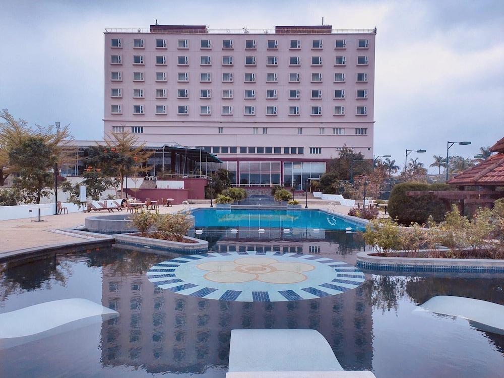 Sai Gon Dong Ha Hotel - A Member Of Saigontourist Group Quang Tri Exterior photo