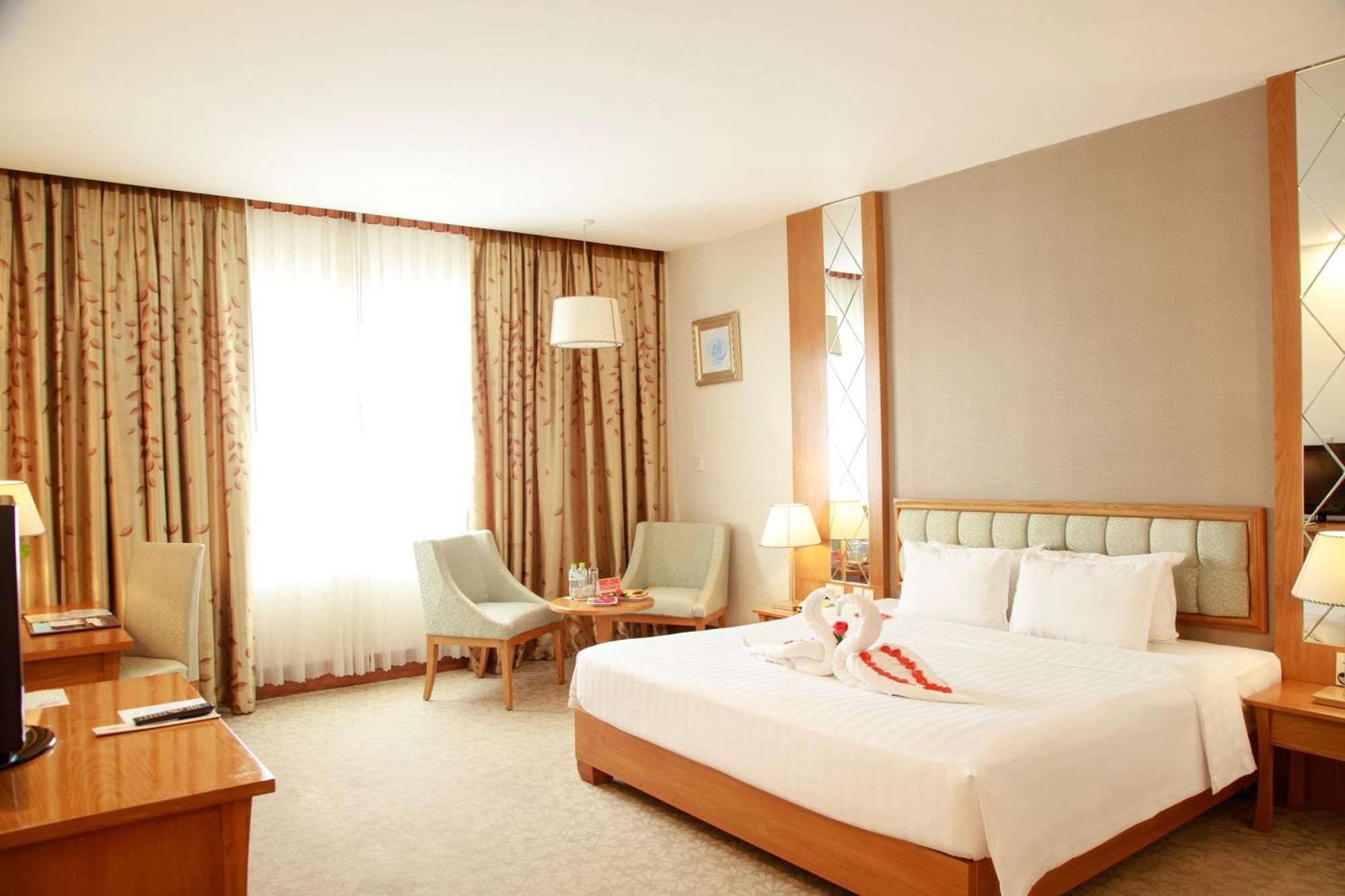 Sai Gon Dong Ha Hotel - A Member Of Saigontourist Group Quang Tri Exterior photo